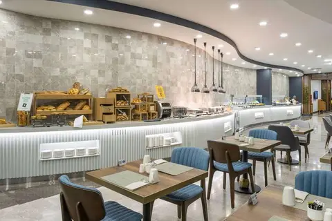 Hampton by Hilton Istanbul Arnavutkoy in Arnavutköy — foto 5