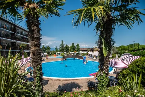Hotel Bella Italia in Peschiera del Garda — foto 25