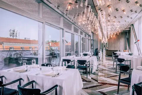 Met Boutique Hotel in Zagreb — foto 24
