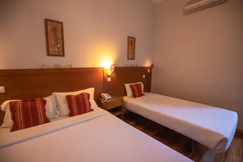 Grande Pensão Residencial Alcobia in Almada — foto 9