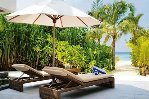 Kuredhivaru Resort and Spa Maldives in Noonu Atoll Education Centre — foto 16