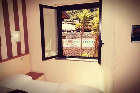 Fonte di Bagnaria in Rome — foto 6