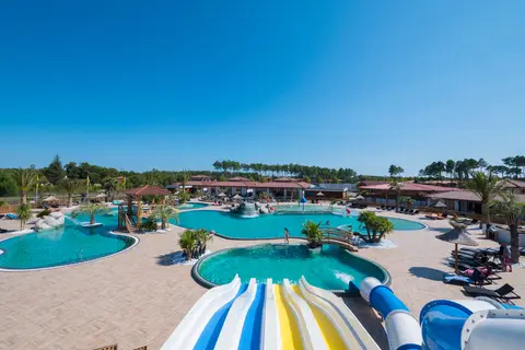 Camping Au Lac De Biscarrosse in Parentis-en-Born — foto 16