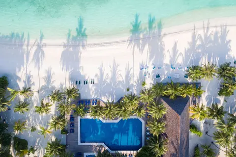 Meeru Maldives Resort Island in Golf Driving Range — foto 14