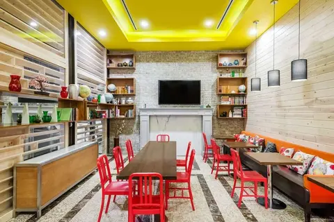 Tryp by Wyndham New York Times Square South in New York — foto 23