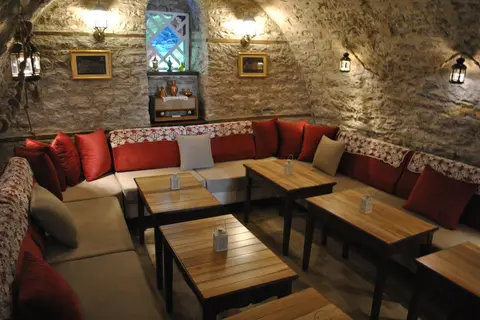 Hotel Kastro in Gjirokastra — foto 12