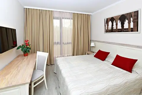 White Rock Castle Suite Hotel in Златни пясъци — foto 8