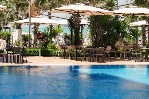 Brilliant Hotel & Spa in Golem — foto 2