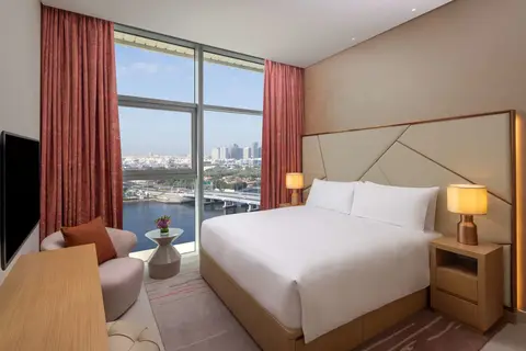 Hilton Dubai Creek Residences in Dubai — foto 21
