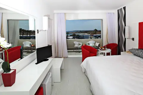 The Dome Beach Hotel & Resort in Ayia Napa — foto 27