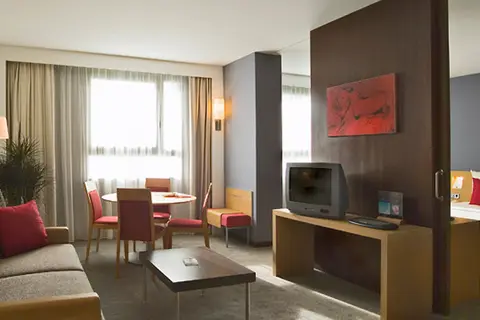 Hotel ILUNION Valencia 4 in Valencia — foto 7