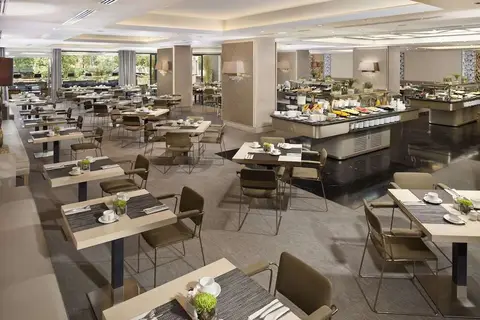 Melia Castilla in Madrid — foto 5