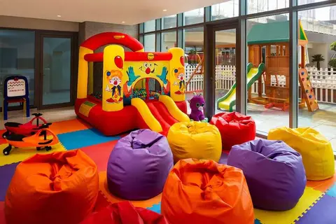 Millennium Atria Business Bay in Dubai — foto 18