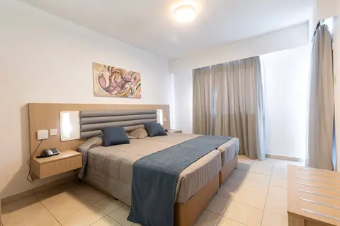 Vrissaki Hotel Apartments in Paralimni — foto 28