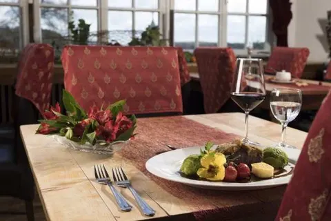 Burghaus en Villa Kronenburg foto 14