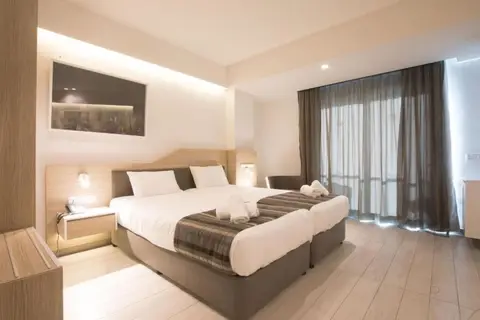 Evalena Beach Hotel in Παραλίμνι — foto 18