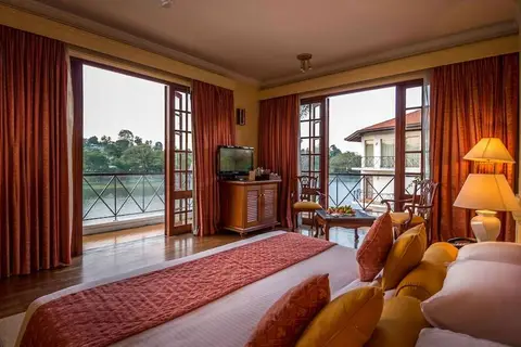 Mahaweli Reach Hotel in Katugasthota — foto 14