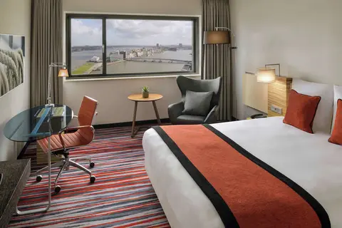 Mövenpick Hotel Amsterdam City Centre in Amsterdam — foto 18