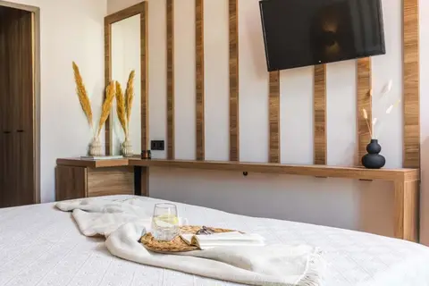 Casa Blue Hotel in Καλύβια — foto 6