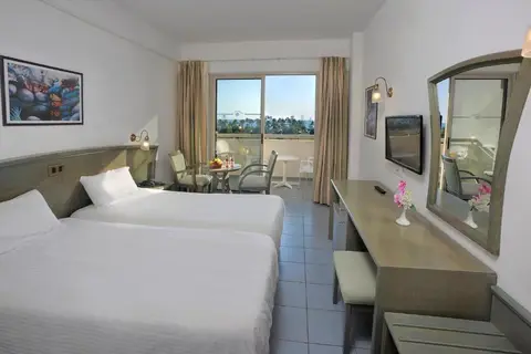 Nissiana Hotel in Ayia Napa — foto 8