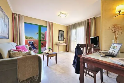 Holiday World Resort in Benalmádena — foto 23