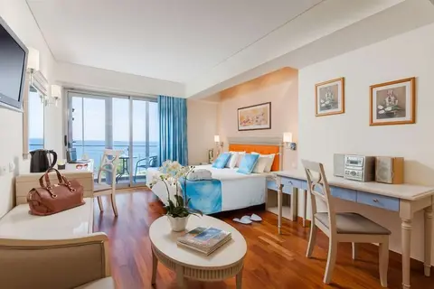 Tropical Hotel in Δήμος Αλίμου — foto 7