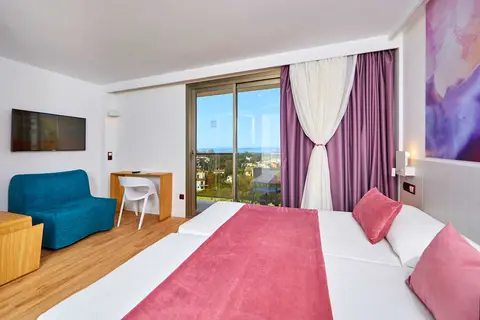 MLL Mediterranean Bay in Palma — foto 2