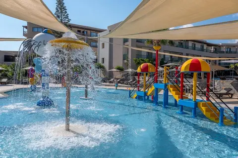 Golden Beach Hotel in Nana Golden Beach Hotel