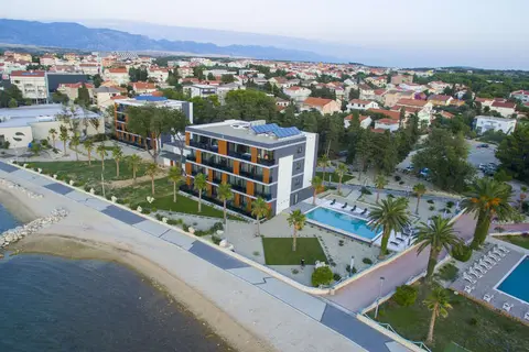 Liberty Plaza in Novalja — foto 7