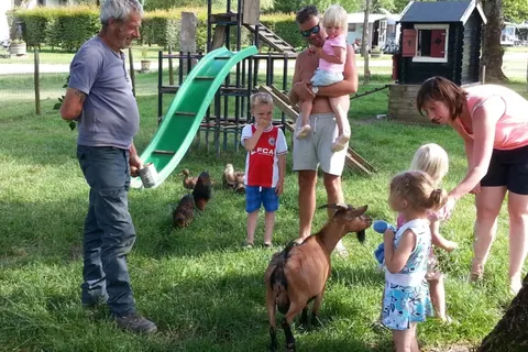 Camping Aux Rives Du Soleil foto 10