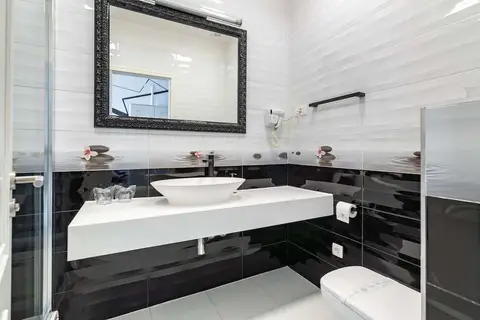 Galeria Valeria Seaside Hotel in Split — foto 4