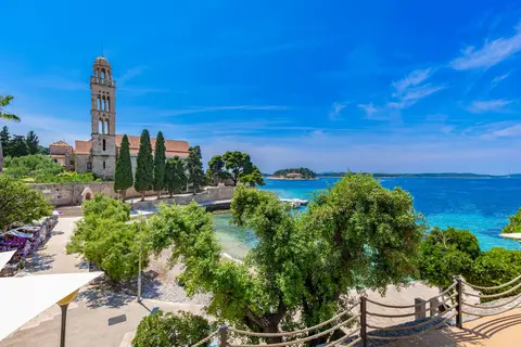Beach Bay Hvar Hotel in Hvar — foto 10