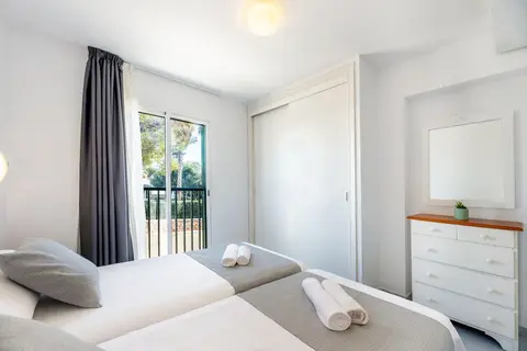 Apartamentos Vibra Caleta Playa in Ciutadella — foto 21