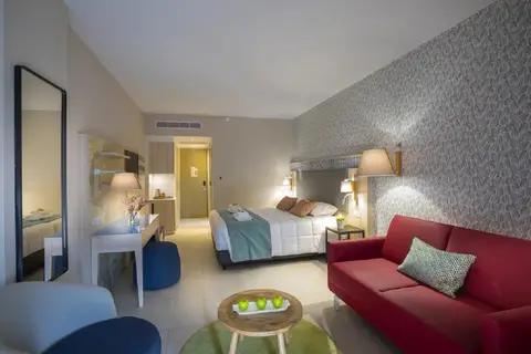 Leonardo Laura Beach & Splash Resort in Paphos — foto 19