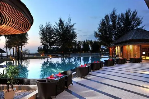 Apsara Beachfront Resort & Villa in คึกคัก — foto 10
