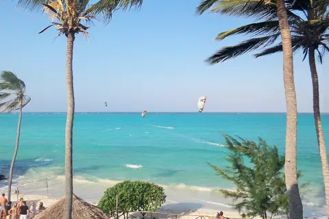 Reef & Beach Resort in Jambiani — foto 17