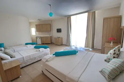 Ponz Boutique Hotel in Kuşadası — foto 18