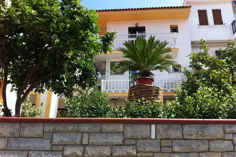 Green Hill Studios & Appartments in Δημοτική Ενότητα Βαθέος — foto 5