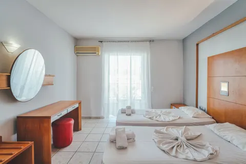 Mojo Hotel in Laganas Municipal Unit — foto 12