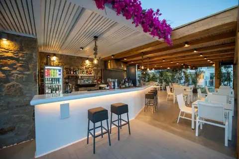 Bianco A Nero in Πλιντρί — foto 12