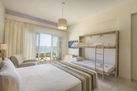 Pernera Beach Hotel in Παραλίμνι — foto 25