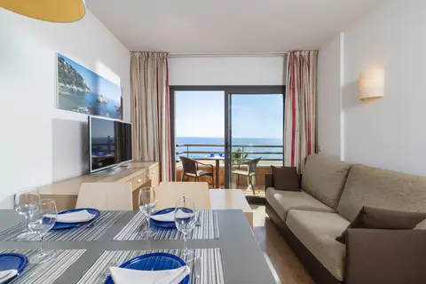 Almirall Apartaments in Lloret de Mar — foto 8