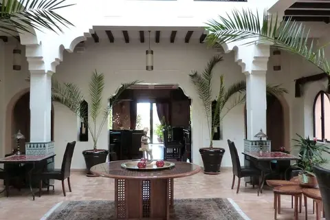 Riad Al Mendili Kasbah Private Resort & Spa in Sidi Abdallah Ghiat سيدي عبد الله غيات — foto 9