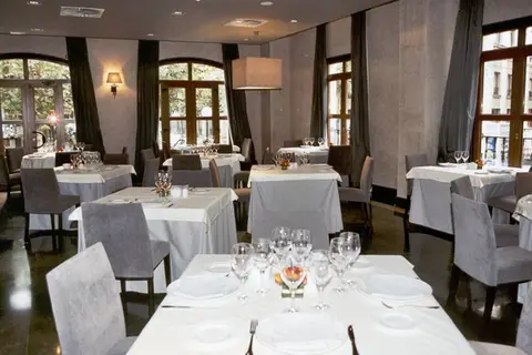 Puente Colgante Boutique Hotel in Portugalete — foto 17