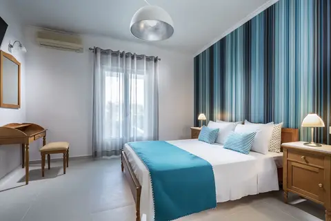 Santellini Hotel in SUNFLOWER SANTORINI, foto 4