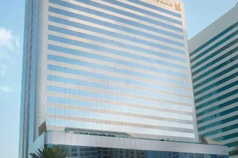 Corniche Hotel Abu Dhabi in الدَّانَةْ — foto 3