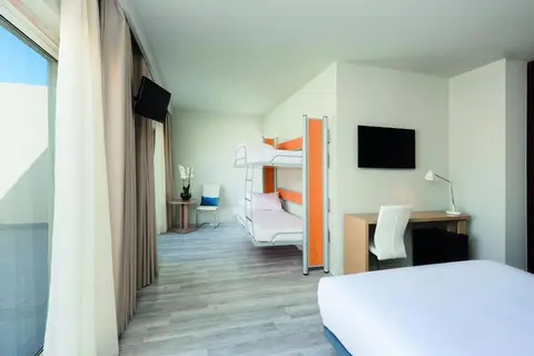 Hotel TRYP by Wyndham Lisboa Caparica Mar in Costa da Caparica — foto 16