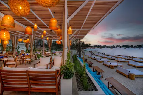 Radisson Blu Hotel & Resort, Abu Dhabi Corniche in الصاروج — foto 9