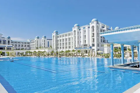 Barcelo Concorde Green Park Palace in Puca Beach Club