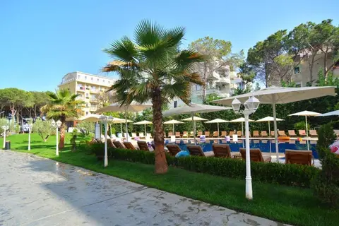 Sandy Beach Resort in Golem — foto 8